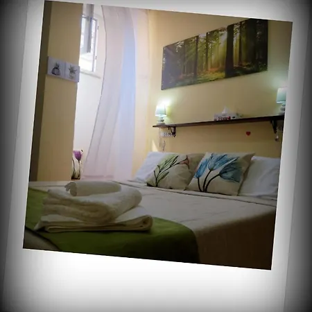 Morrison Apartment *